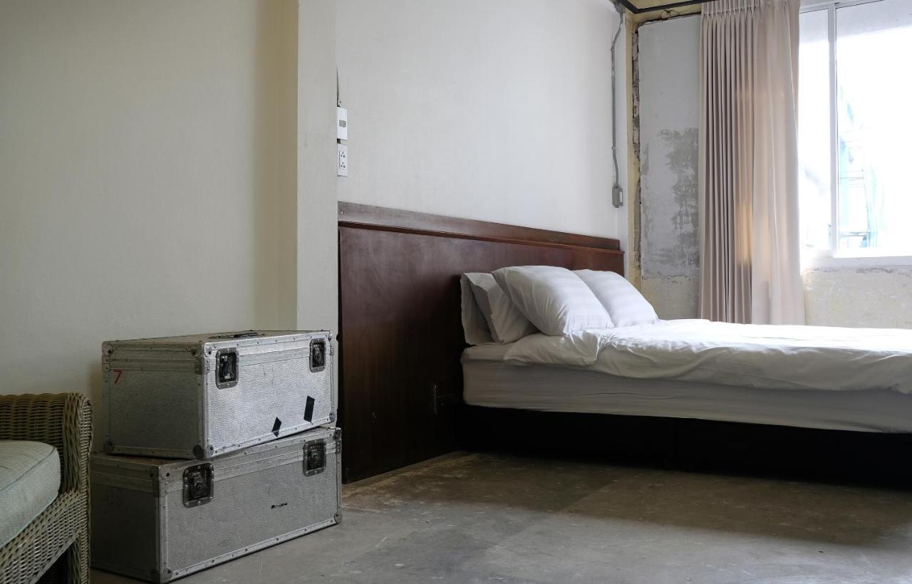 Ep1 Shophouse Hotel Bangkok Bagian luar foto