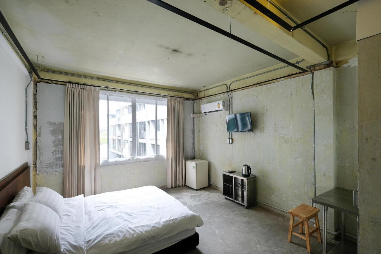 Ep1 Shophouse Hotel Bangkok Bagian luar foto